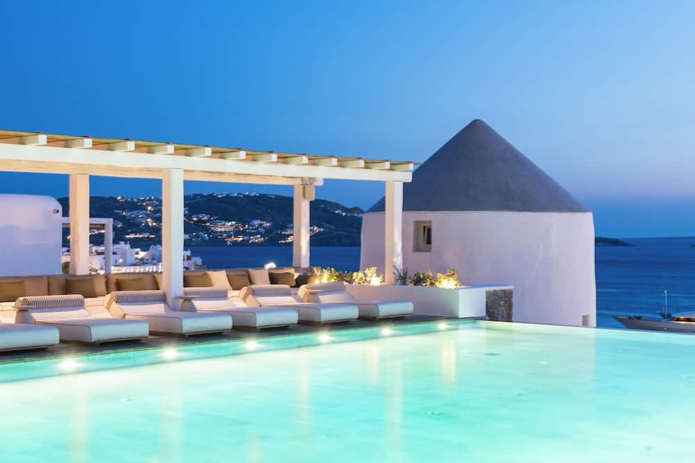 בריכה תמונה