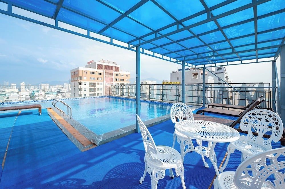 בריכה תמונה