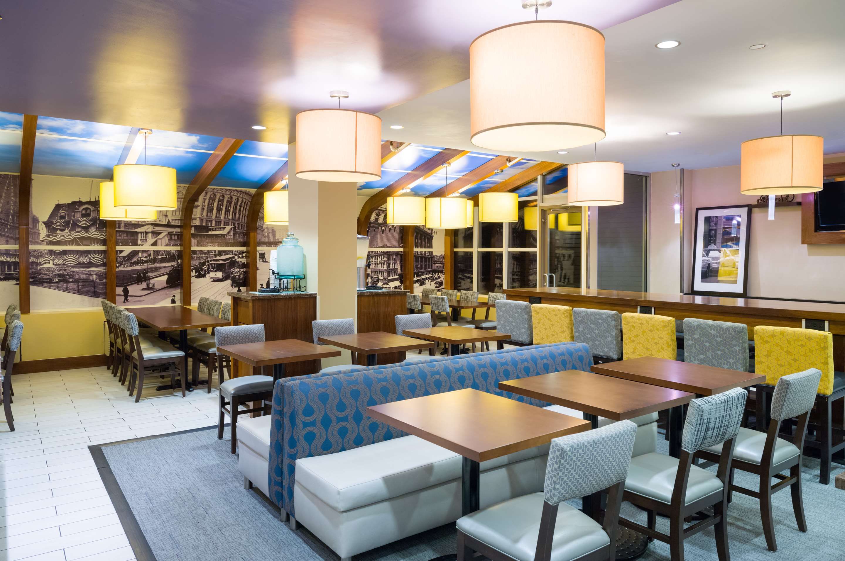 מסעדה תמונה