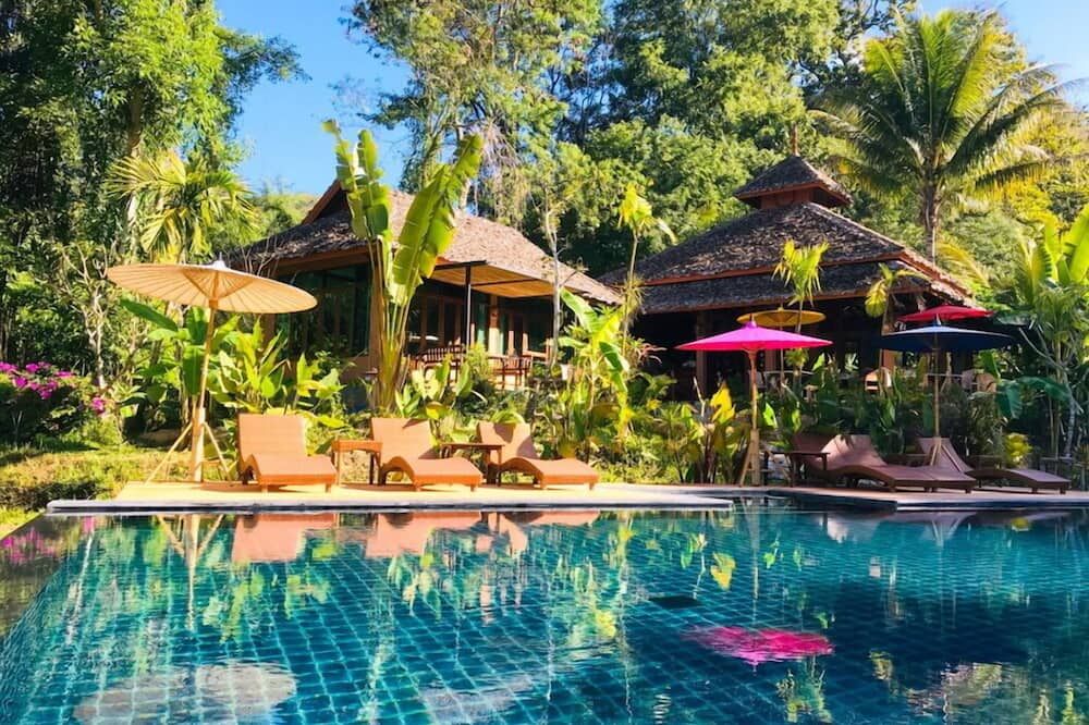 בריכה תמונה