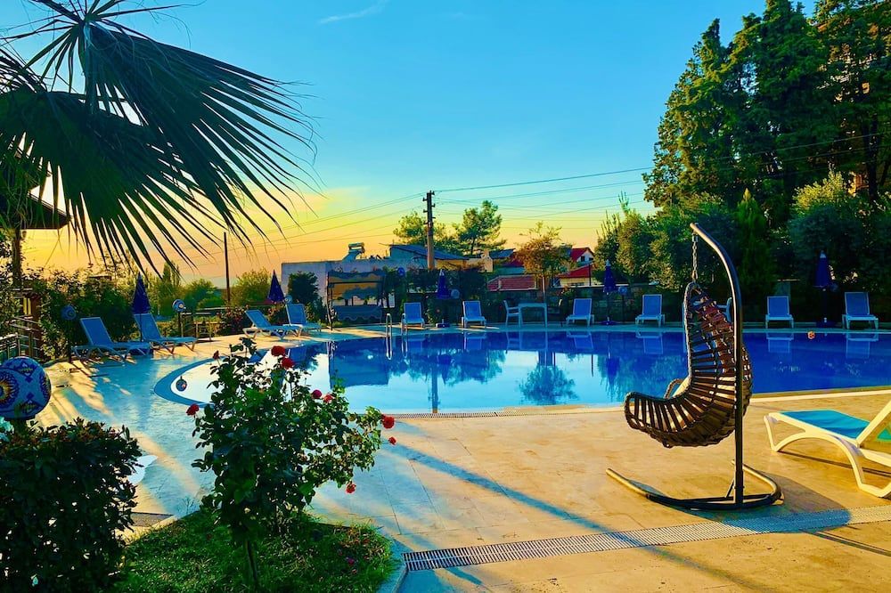 בריכה תמונה