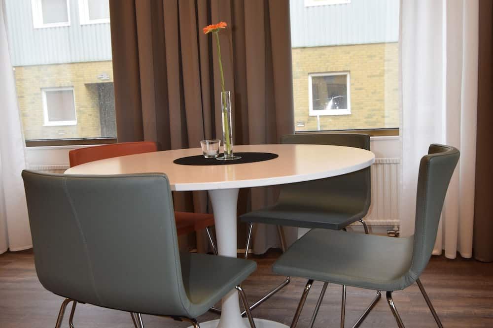 חדר אוכל תמונה