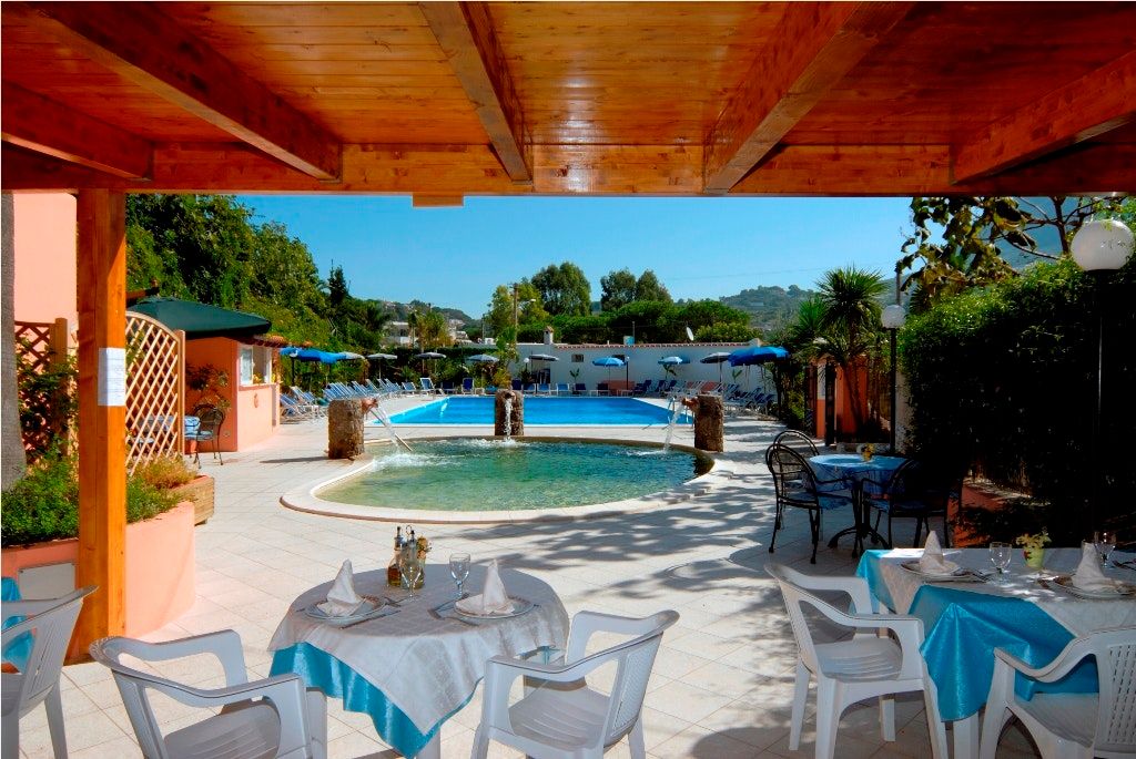 בריכה תמונה