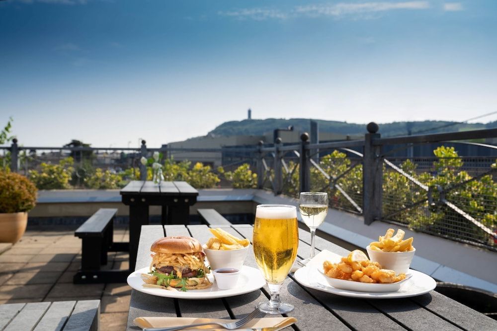 מסעדה תמונה