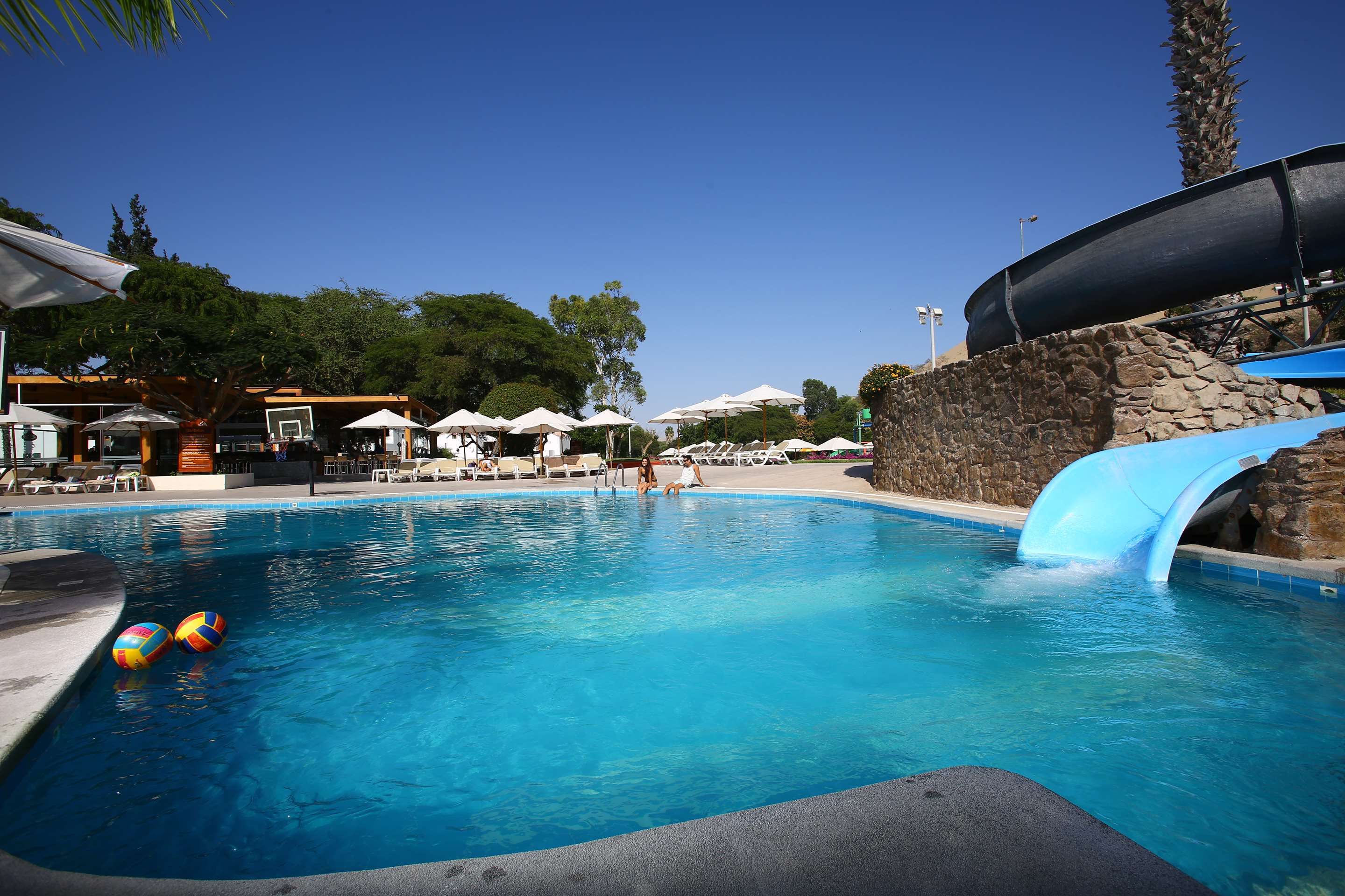 בריכה תמונה