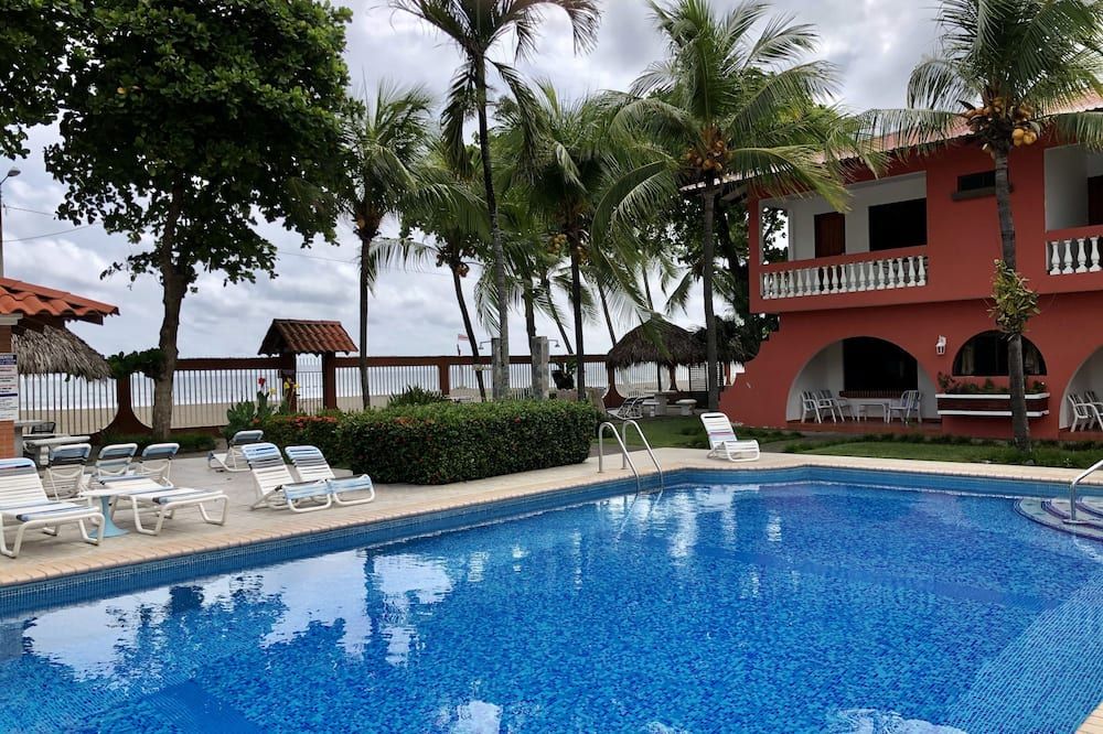 בריכה תמונה