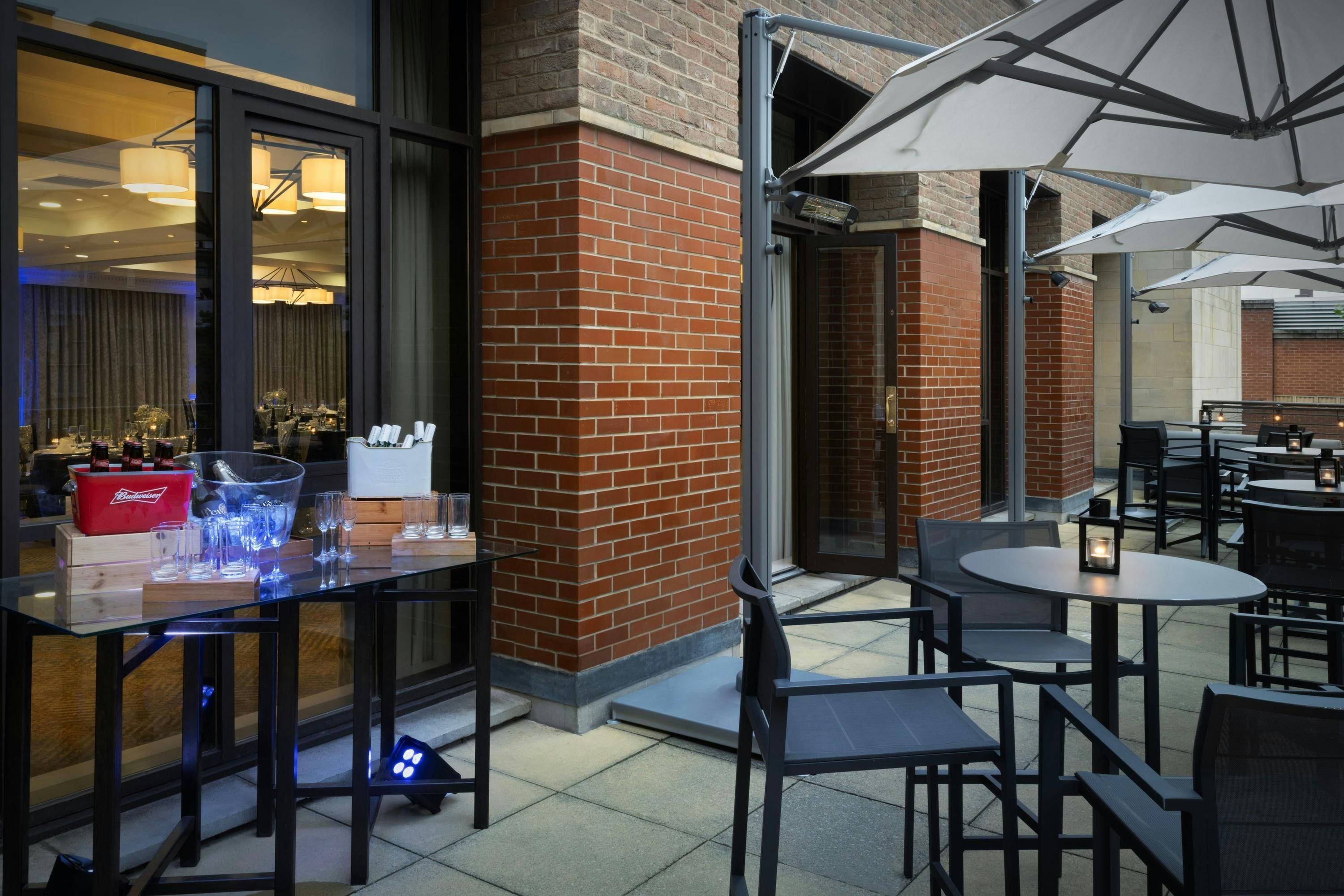 מסעדה תמונה