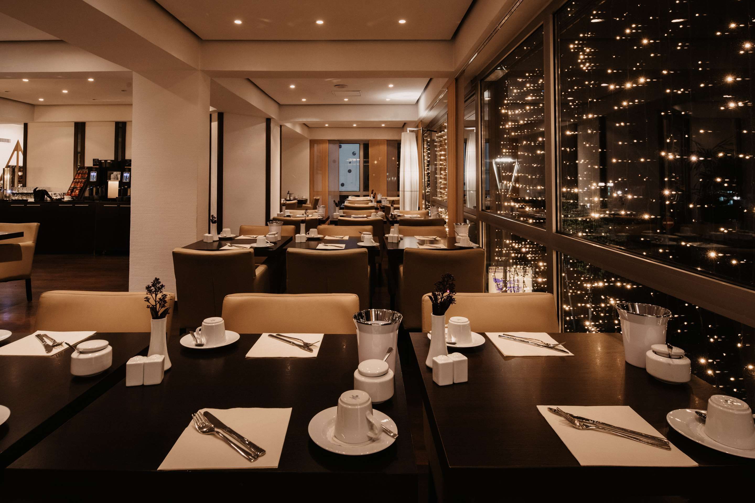 מסעדה תמונה