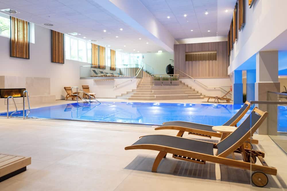 בריכה תמונה