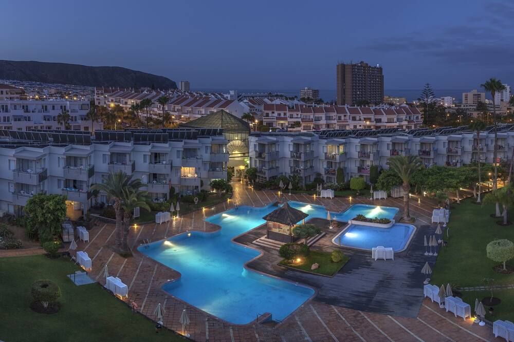 בריכה תמונה