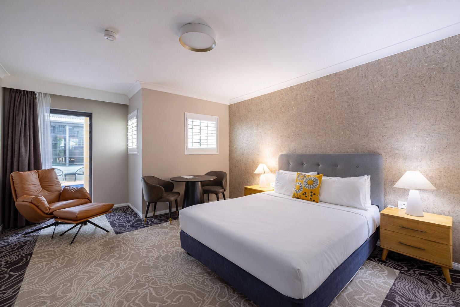 אחר תמונה