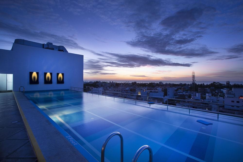 בריכה תמונה