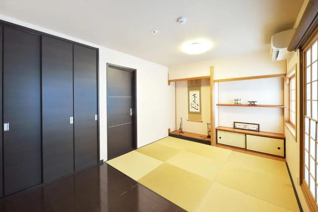 אחר