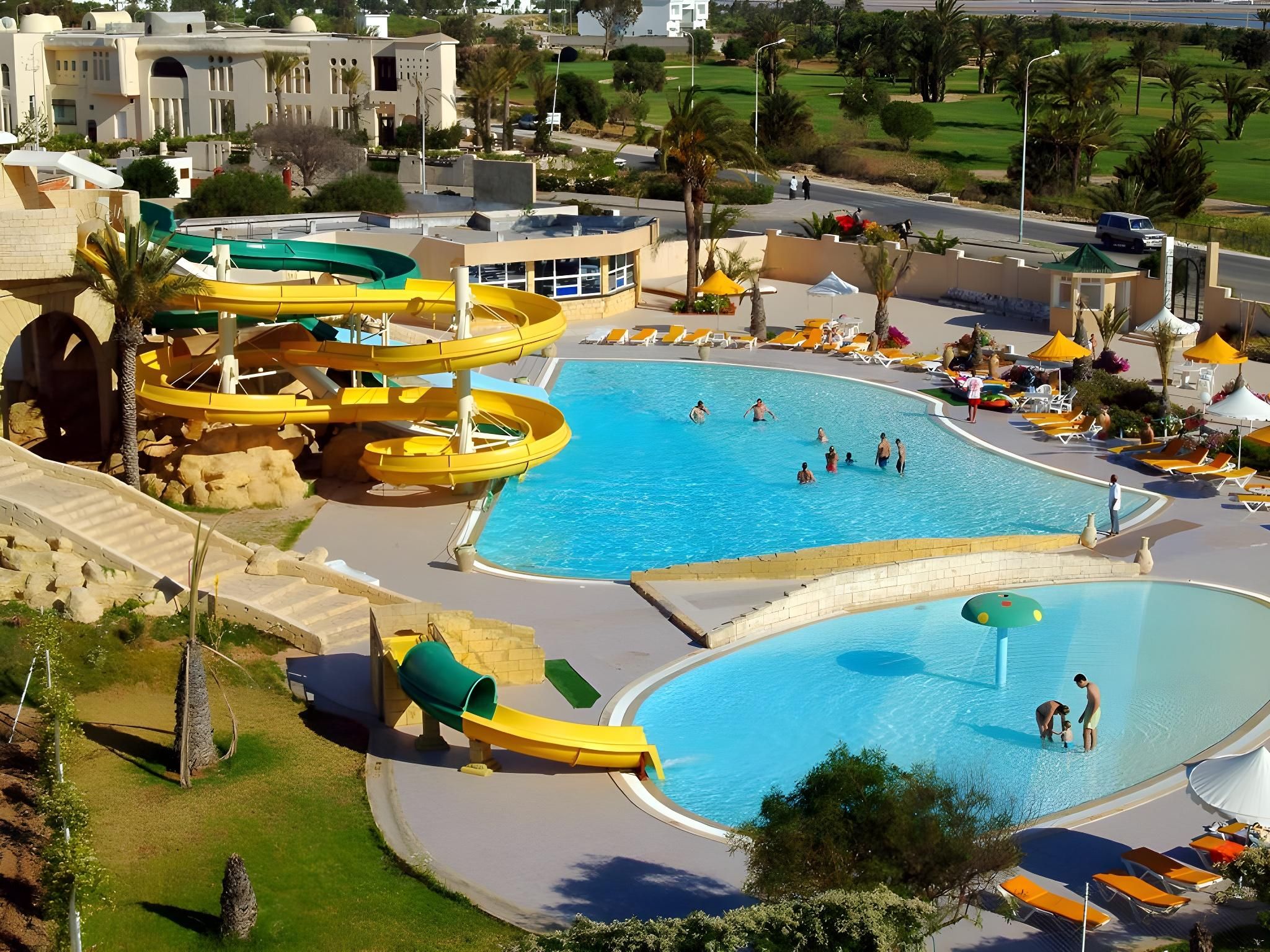 בריכה תמונה