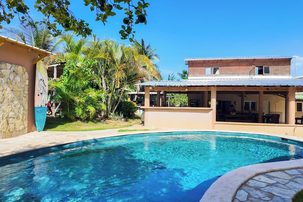 בריכה תמונה