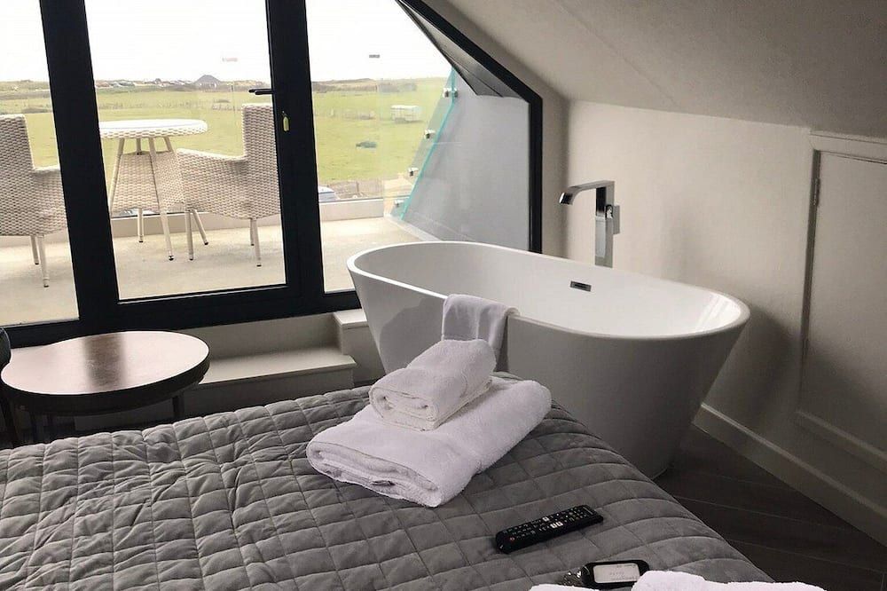 אחר