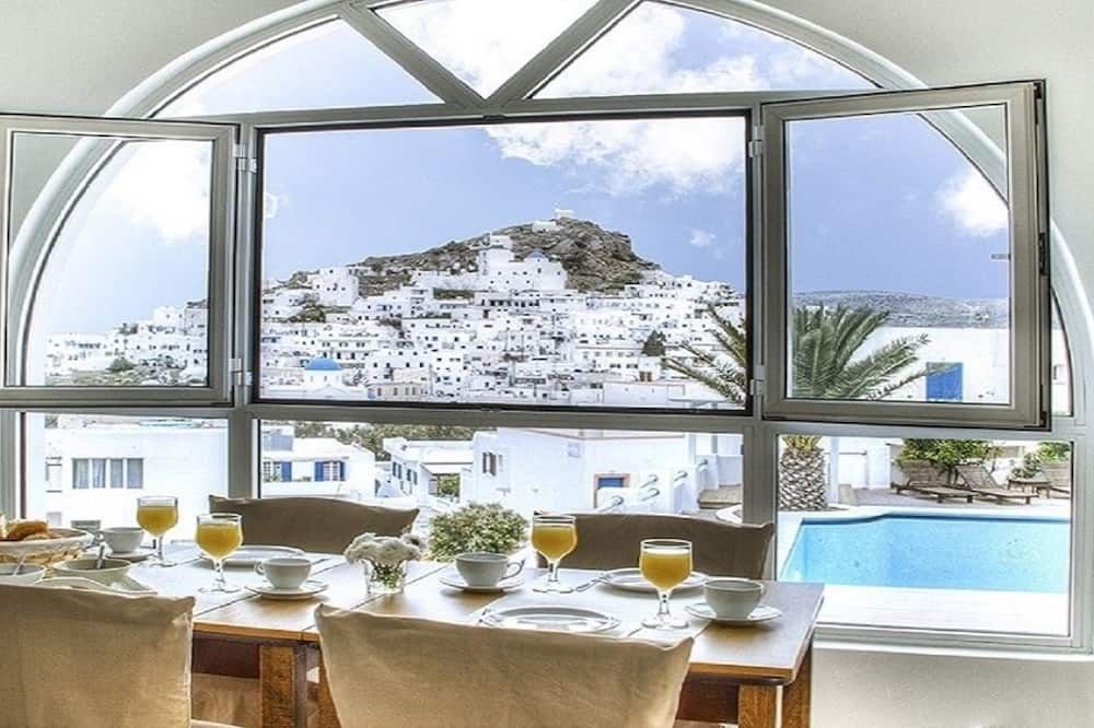 חדר אוכל תמונה