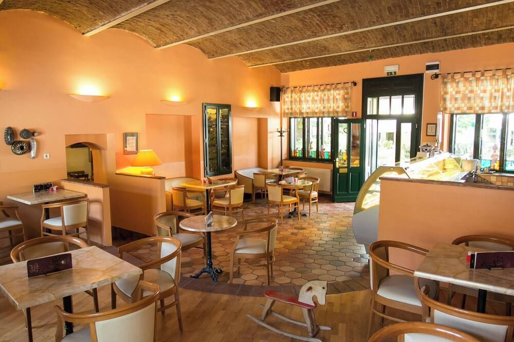 מסעדה תמונה