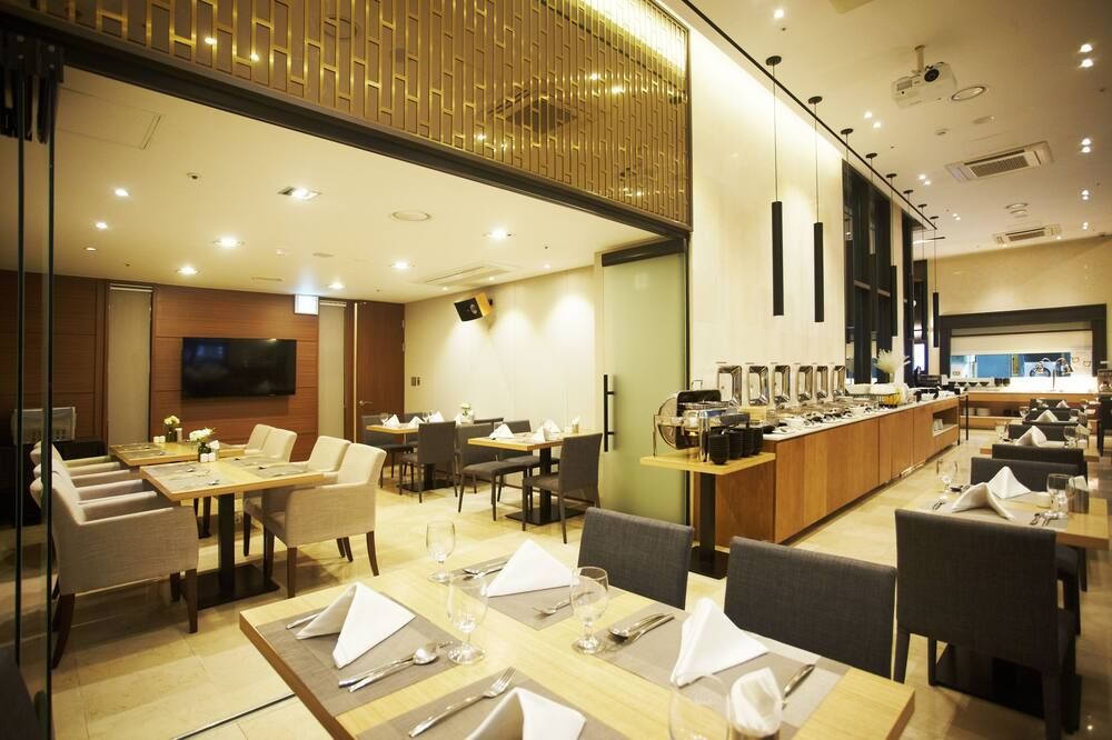 מסעדה תמונה