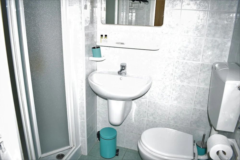 אחר