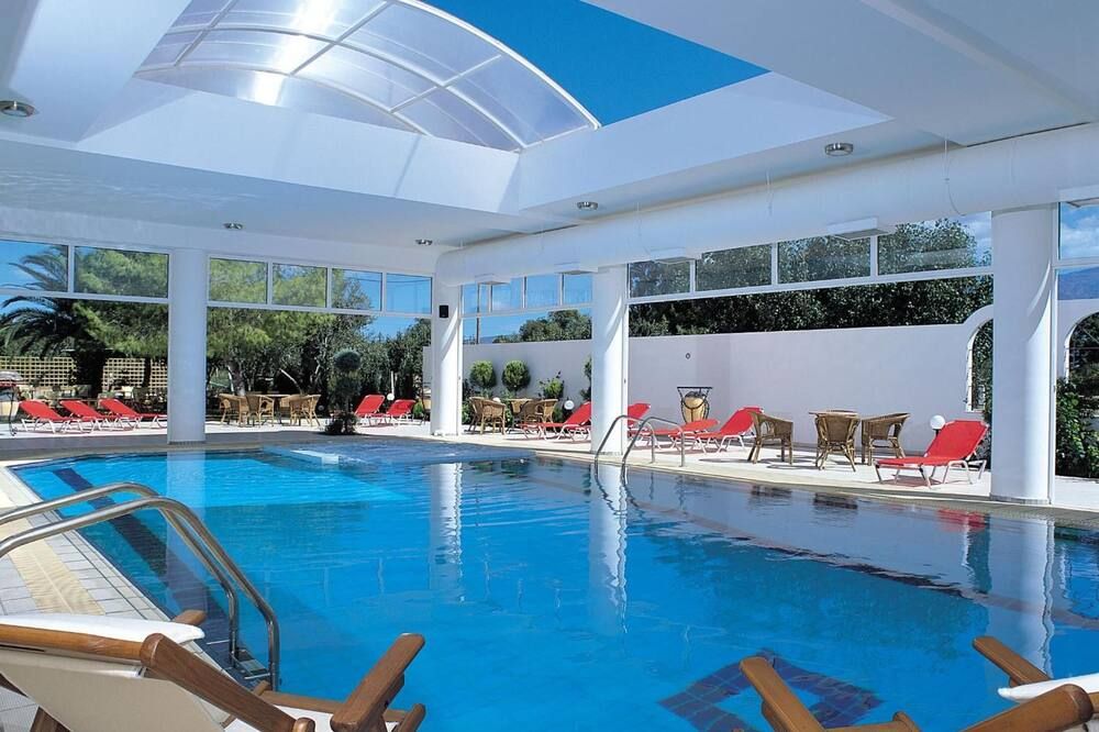 בריכה תמונה