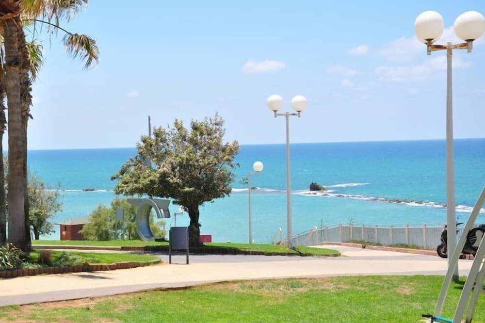 נוף חיצוני