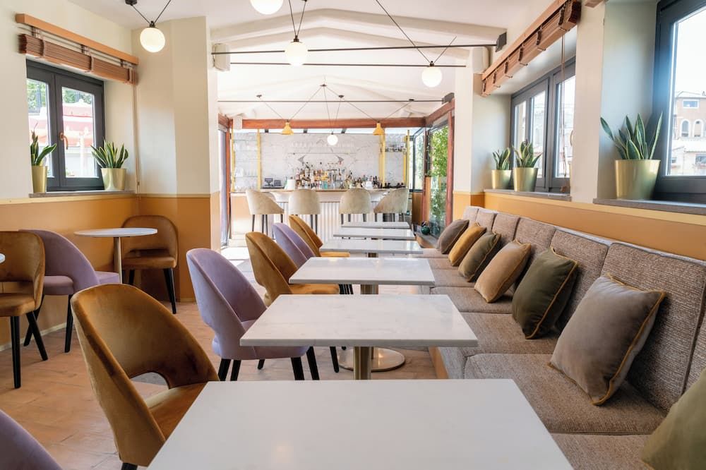 מסעדה תמונה