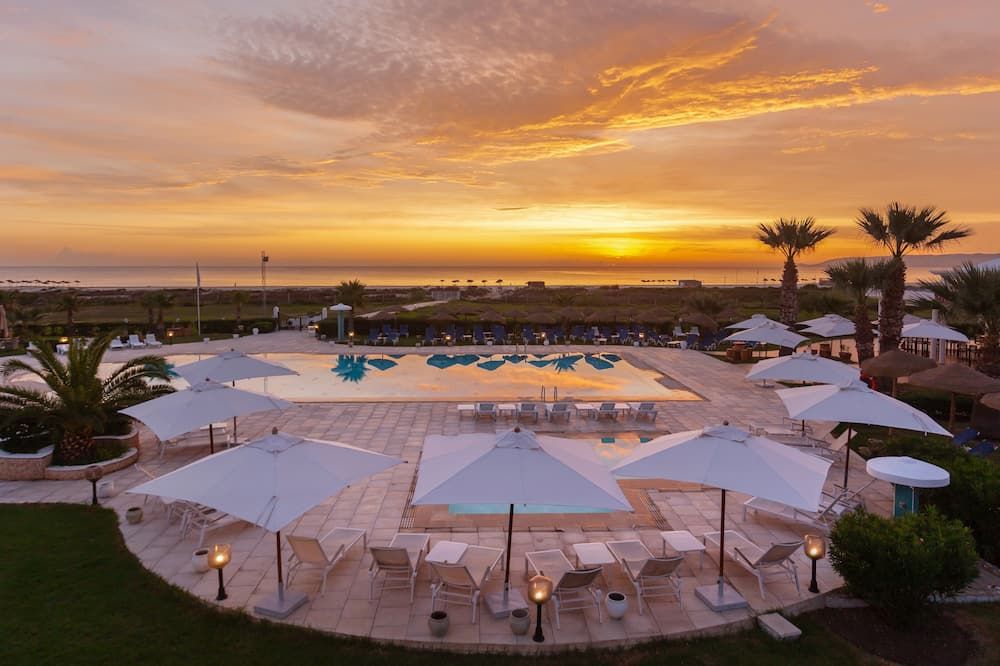 בריכה תמונה