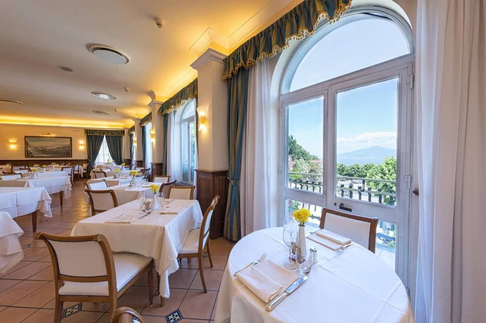 מסעדה תמונה