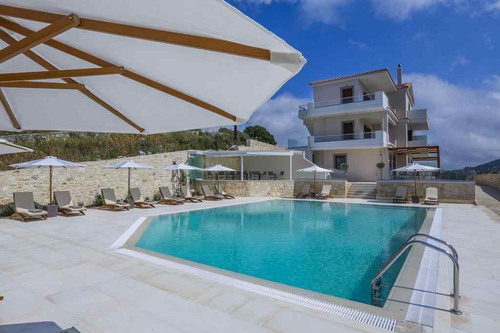 בריכה תמונה