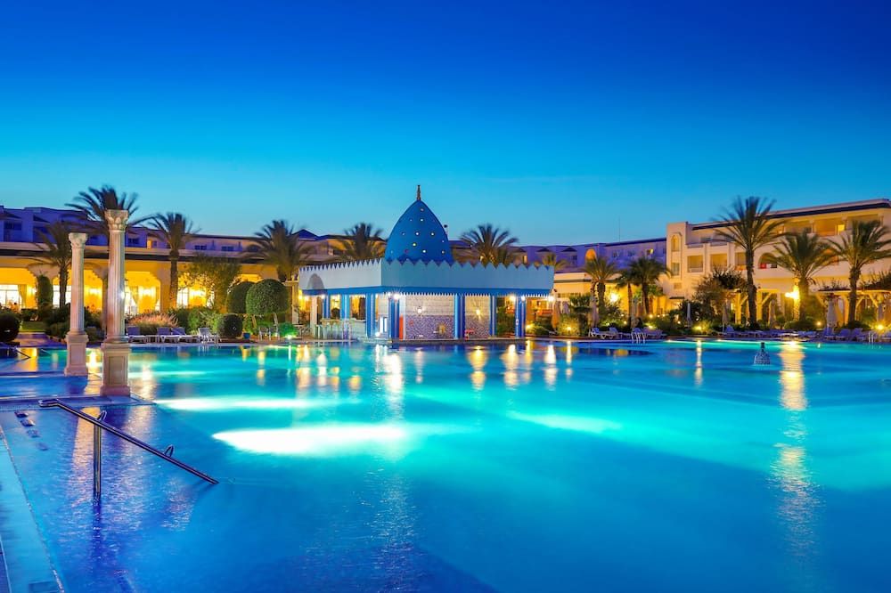 בריכה תמונה