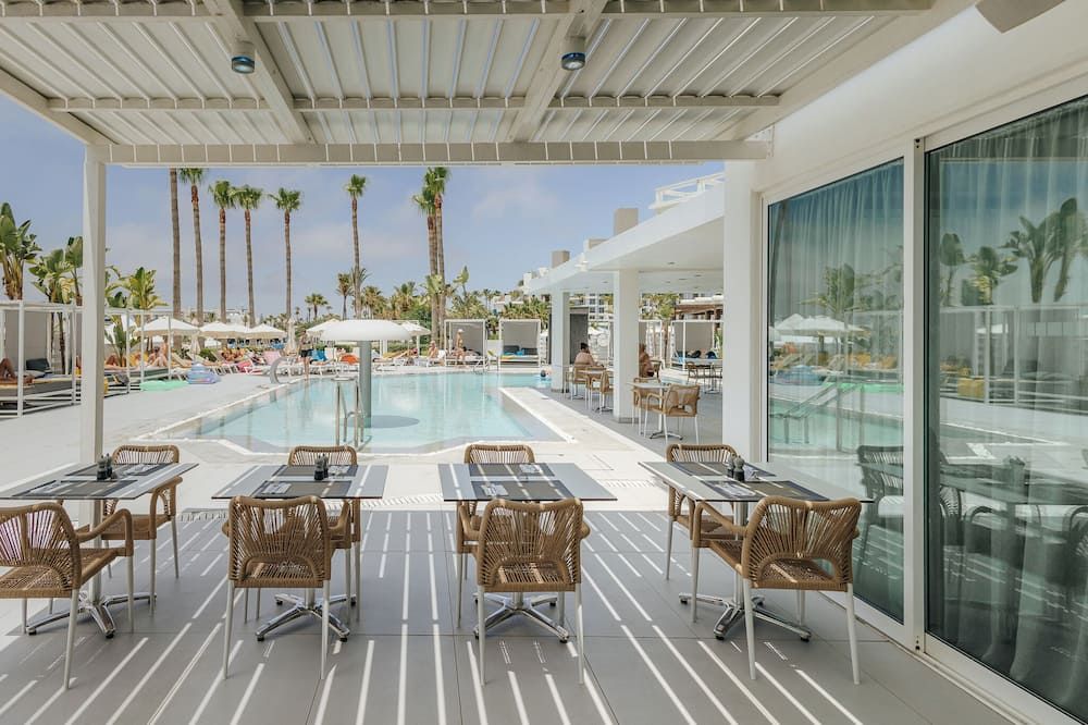 בריכה תמונה