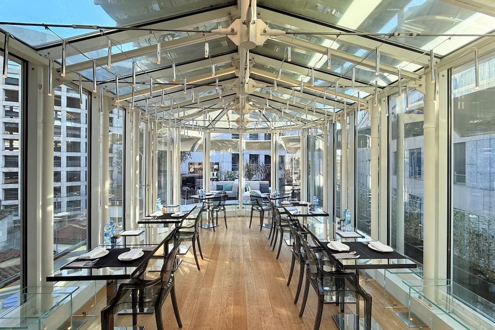 מסעדה תמונה