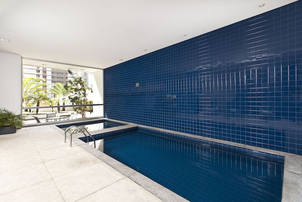 בריכה תמונה