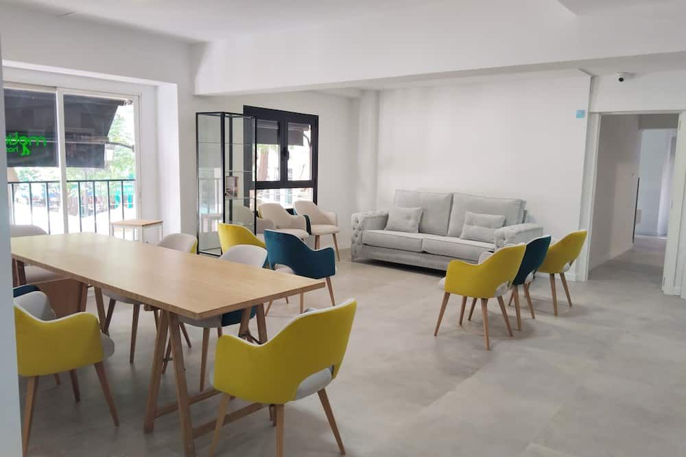 חדר אוכל תמונה