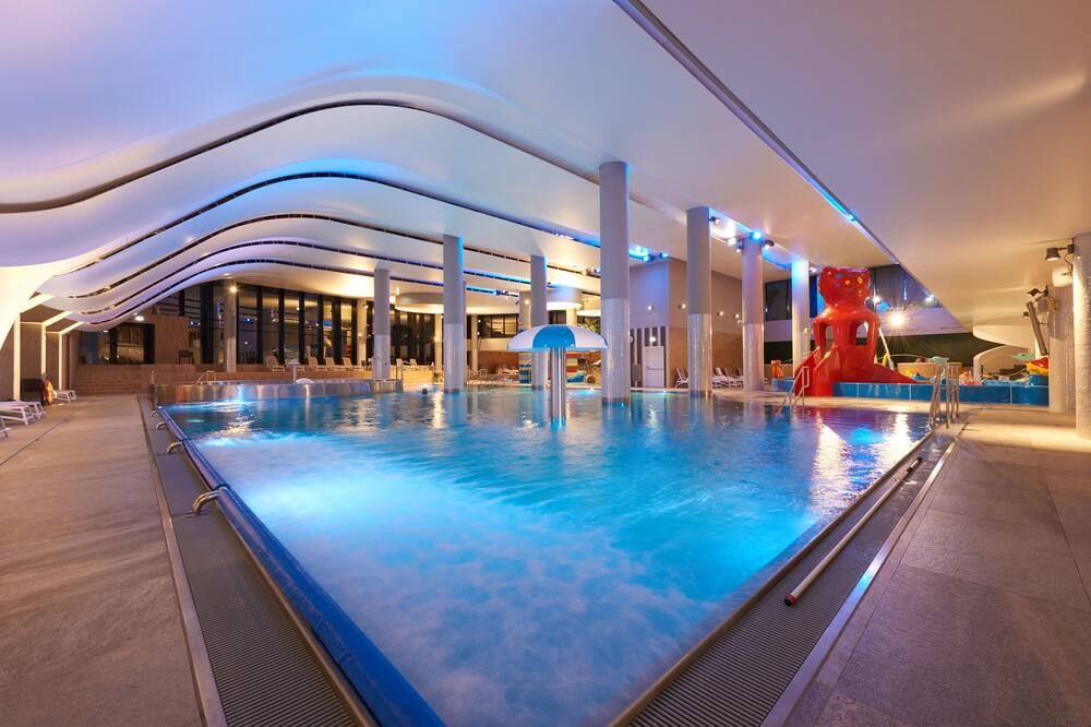 בריכה תמונה