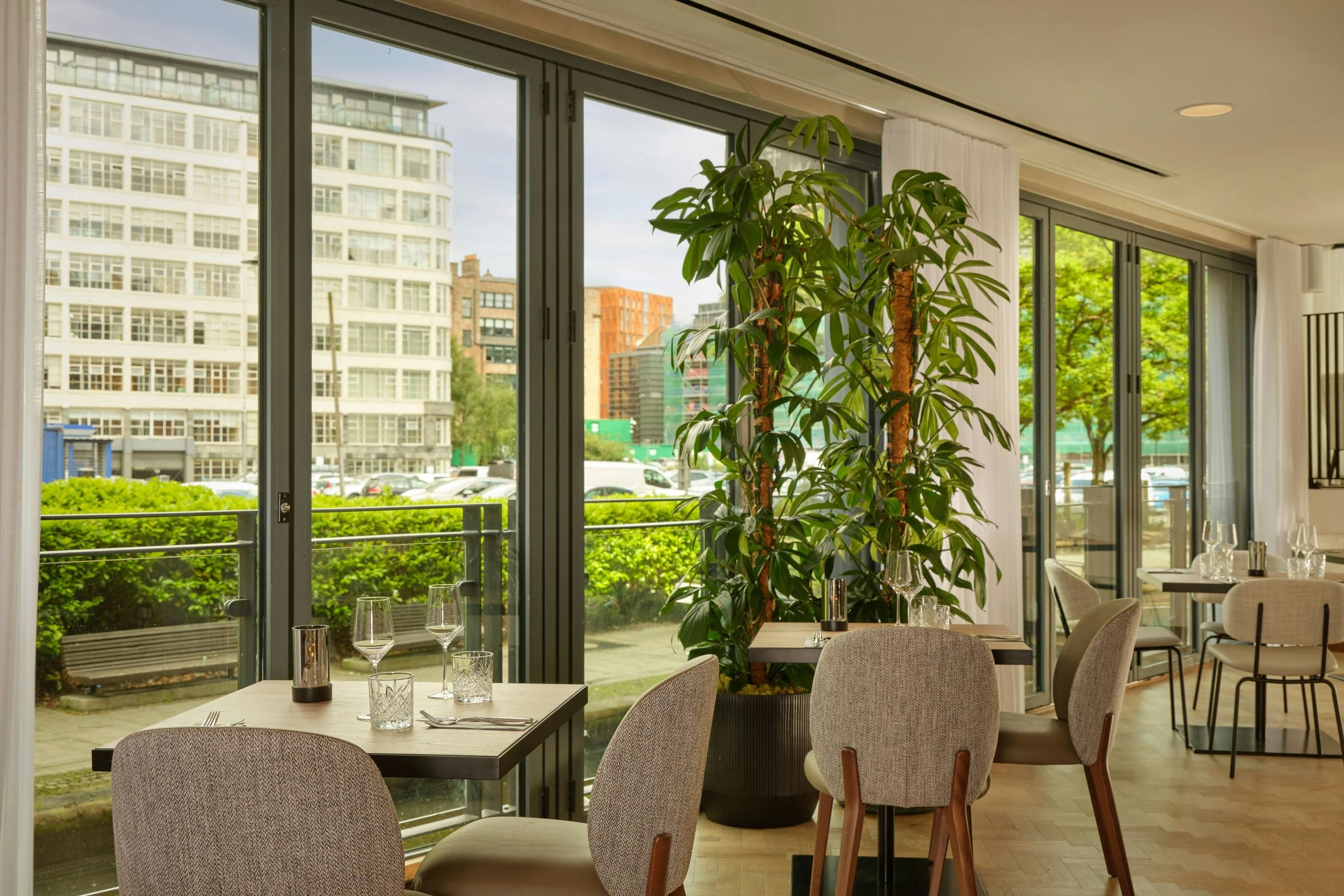 מסעדה תמונה