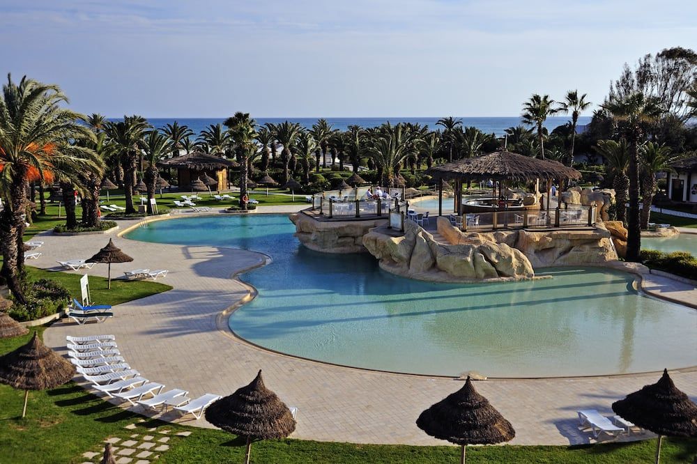 בריכה תמונה