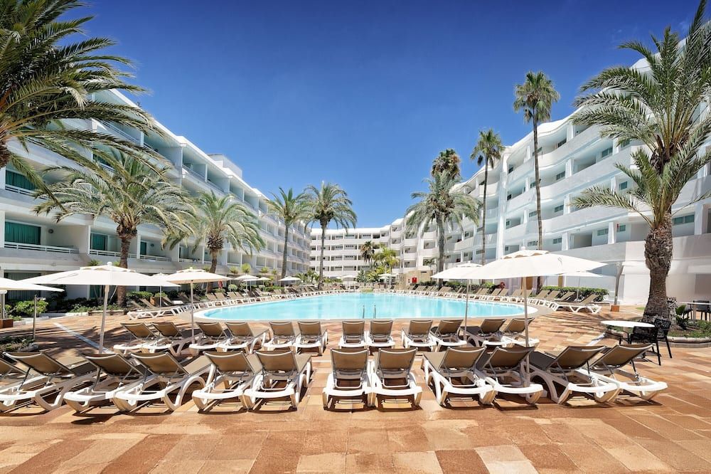 בריכה תמונה