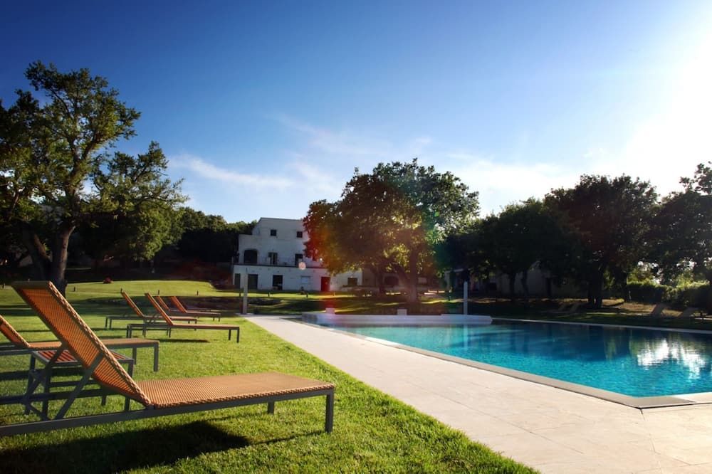 בריכה תמונה