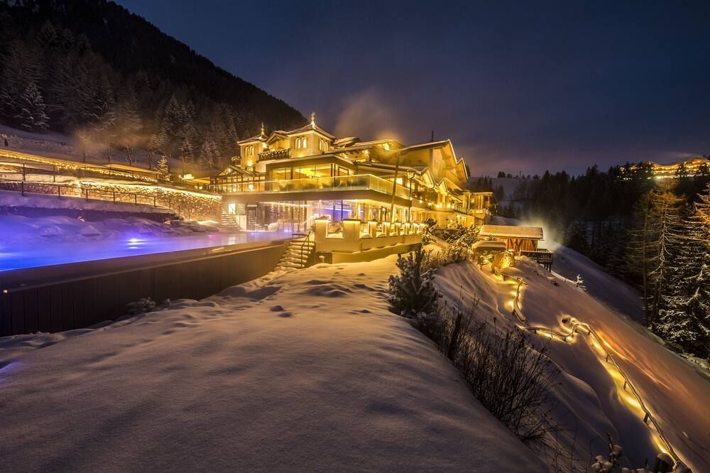 אחר תמונה