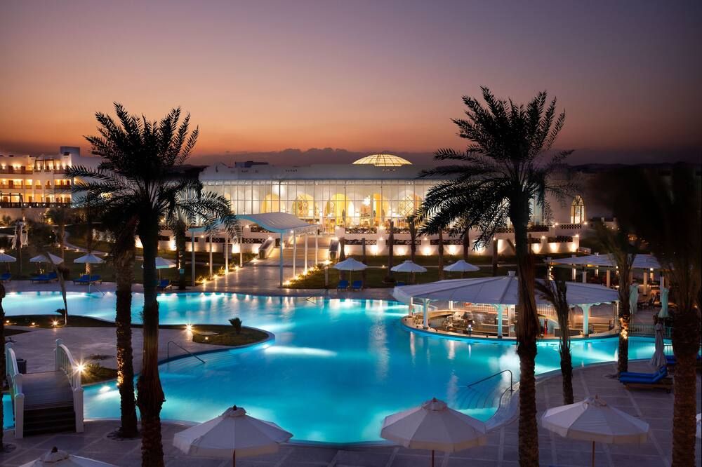 בריכה תמונה