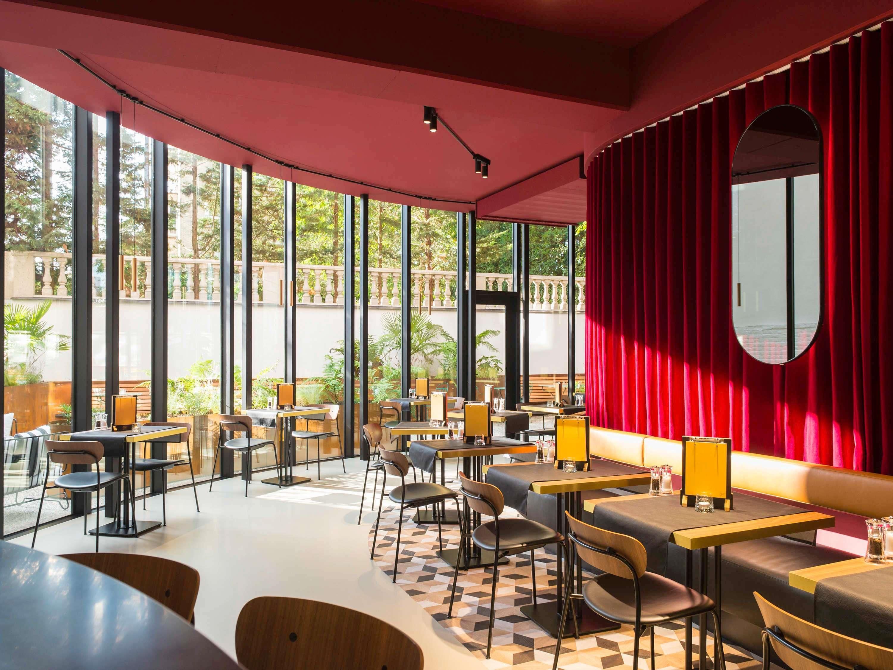 מסעדה תמונה