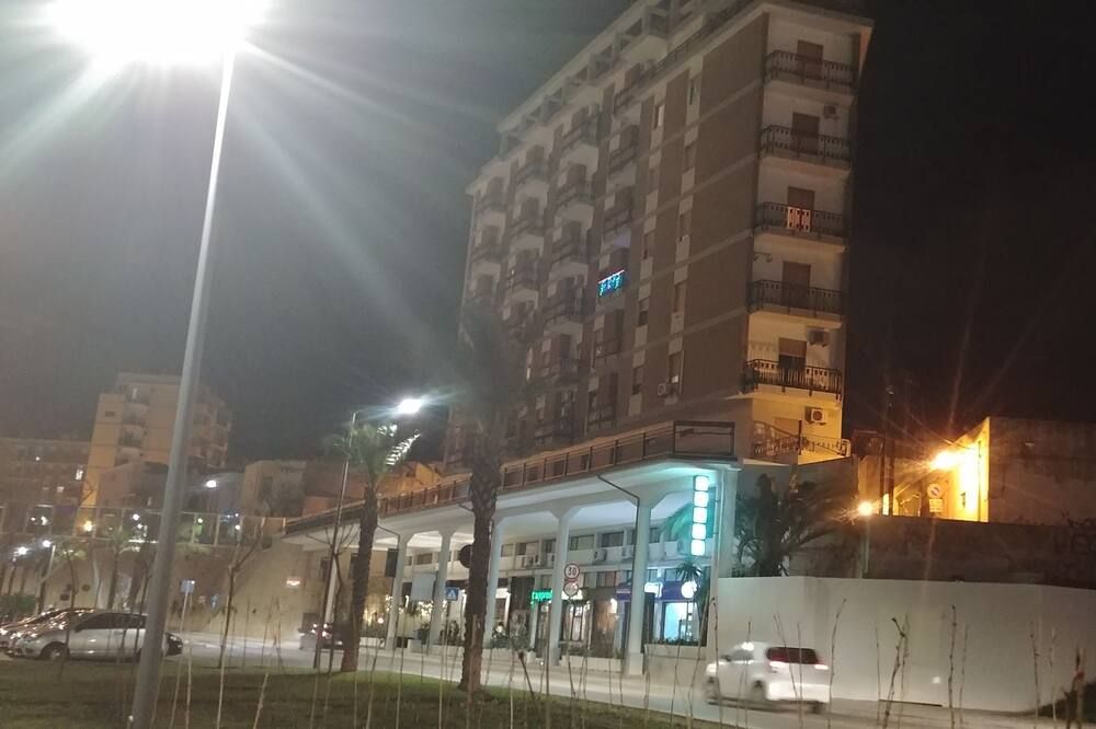 בניין