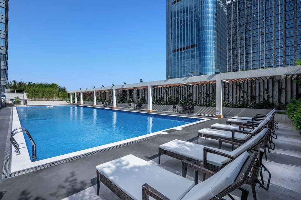 בריכה תמונה