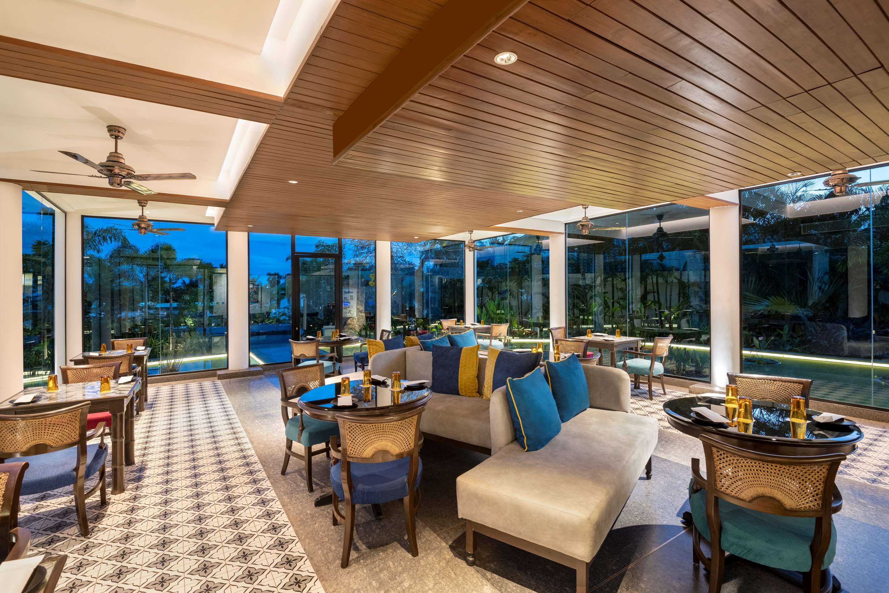 מסעדה תמונה