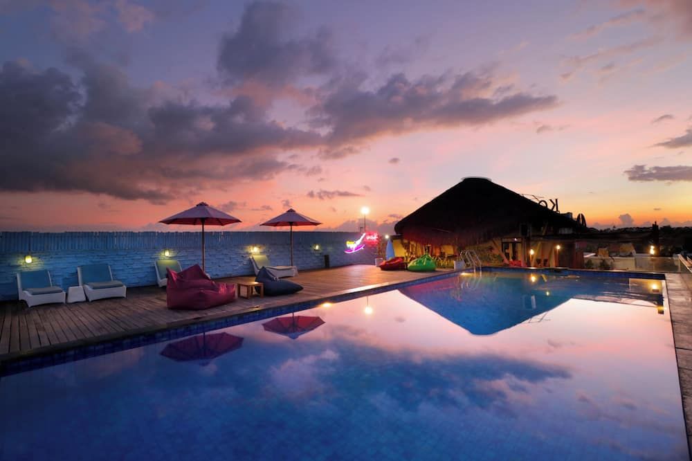 בריכה תמונה