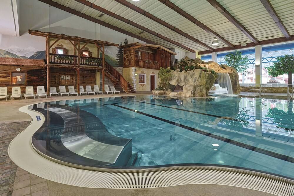 בריכה תמונה