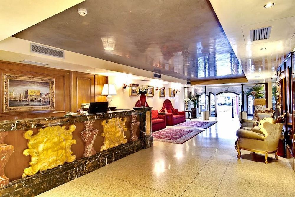 דלפק קבלה תמונה