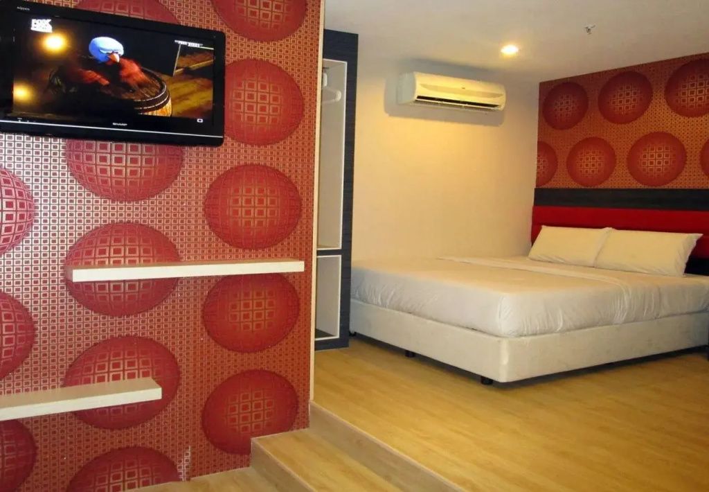 אחר